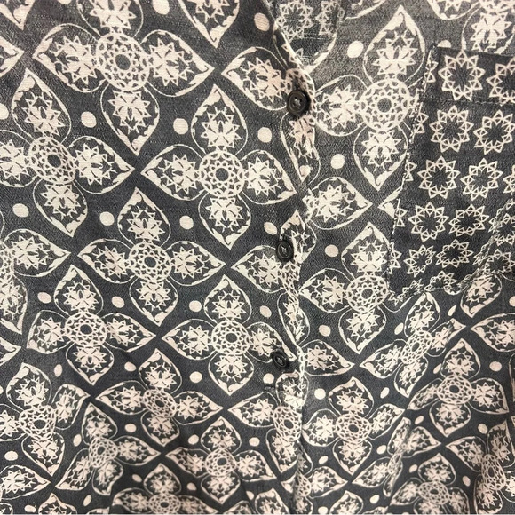 Fred David Grey Blouse Hi Low Hem with front pocket size medium - Picture 4 of 9